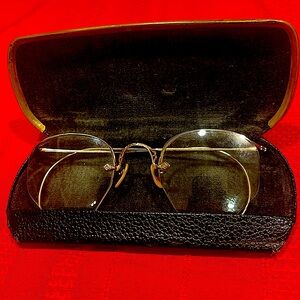 Rare Vintage 14 k gf Wire Rim Embellished Glasses: Original Lenses and Case